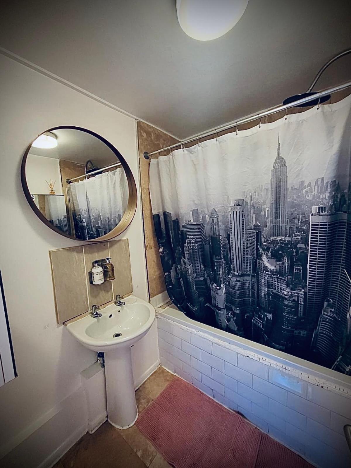 Апартаменты R3 Superking Sized Bed & 75" Tv On The Wall In Clapham Лондон Экстерьер фото